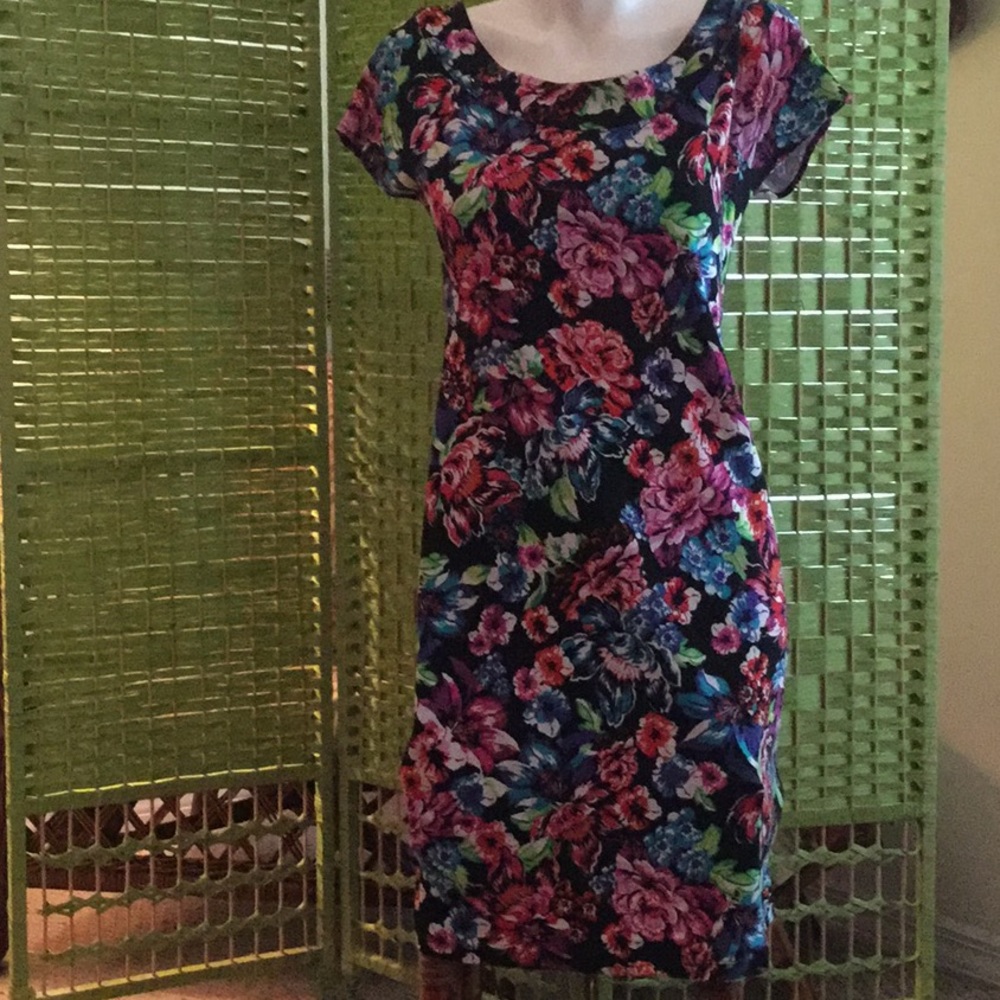 💃NWOT So Fun Size Med Rafaella Colorful Dress 💃